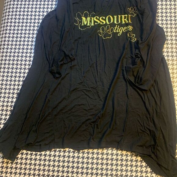 Missouri tigers tee. XXL, hem longer on sides - Picture 1 of 8